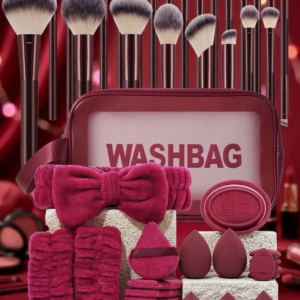 Kit Pinceaux Make Up bordeaux et accessoires de soin